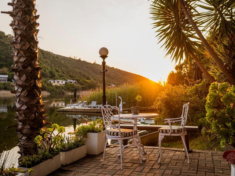 Natural landscape, Garden, Garden view, River view, Sunrise, sunbed