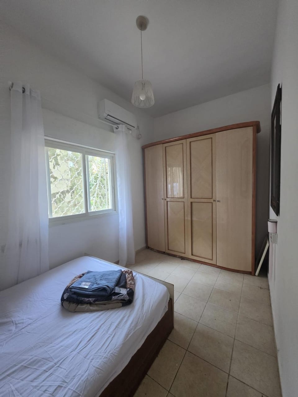 Beautifully renovated 120 sqm apartment away from home in Haifa! הנגב 48 Apartment in Haifa
