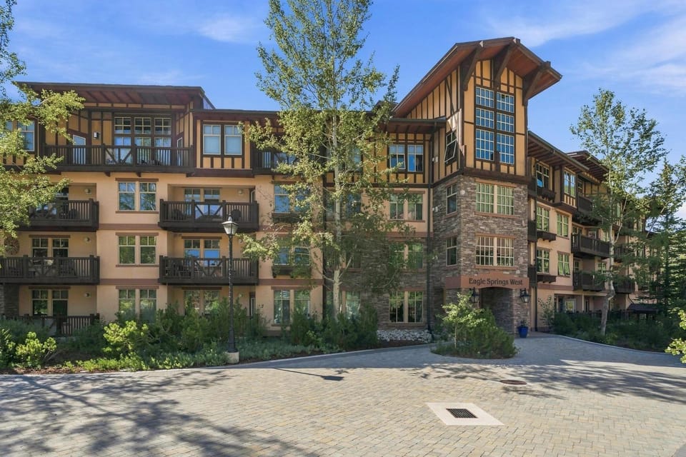 The Suite Life Apartment in Solitude