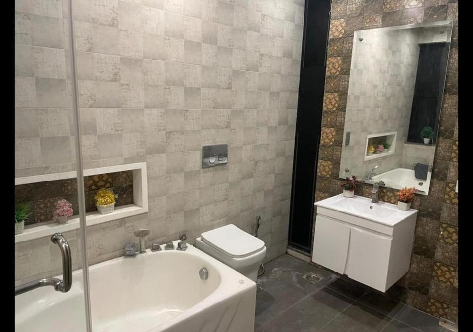 Toilet, Bathroom, Bath, towels