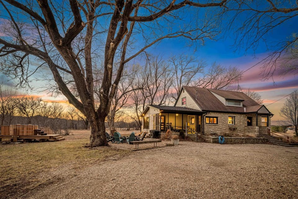 Property building, Natural landscape