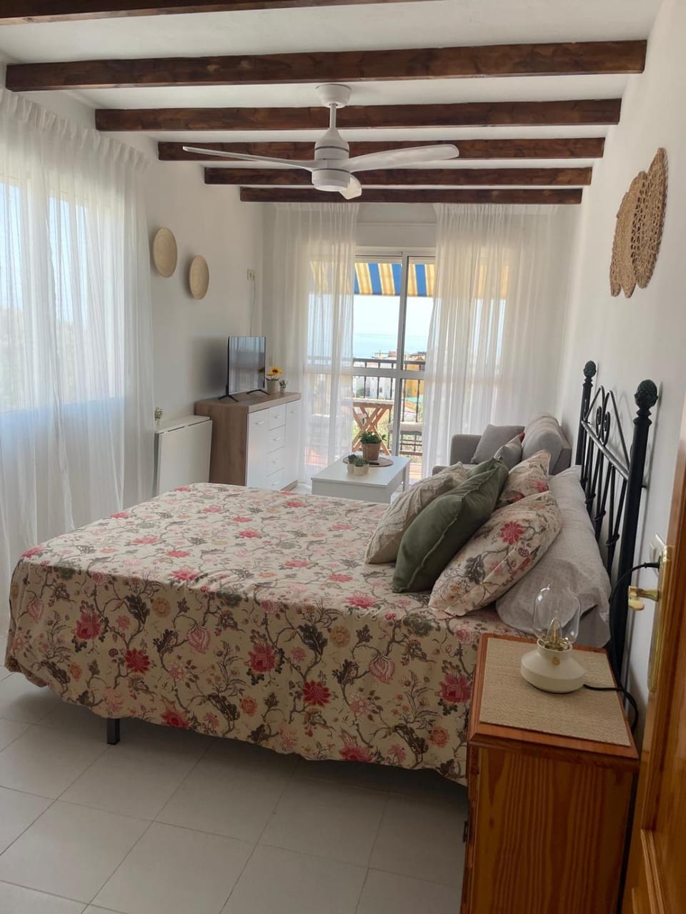 Hostal los Caleros Apartamentos y Estudios Apartment in Rincón de la Victoria