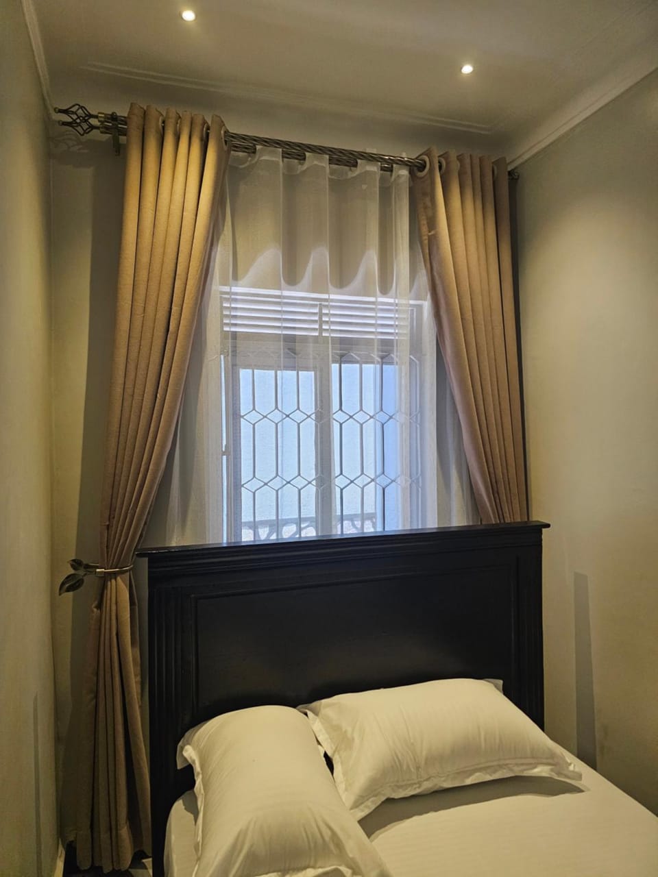 Mid Valley Suits Bed and Breakfast in Kampala