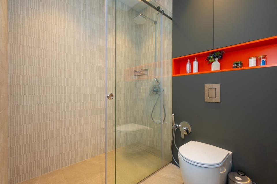 Shower, Toilet, Bathroom