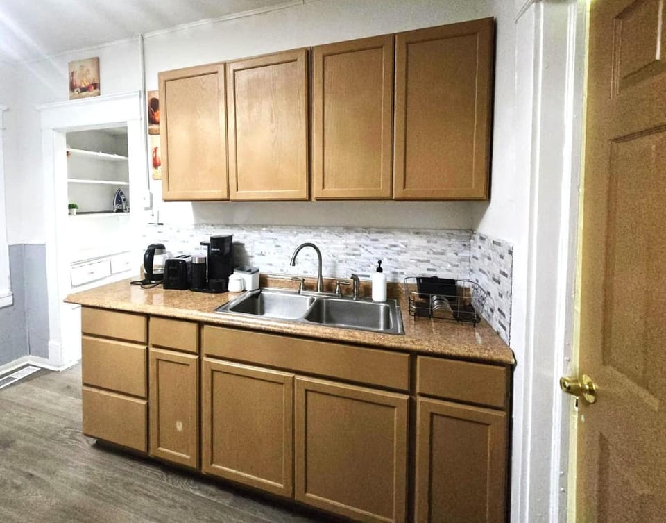 2BR APT in Buffalo Apartment in Buffalo
