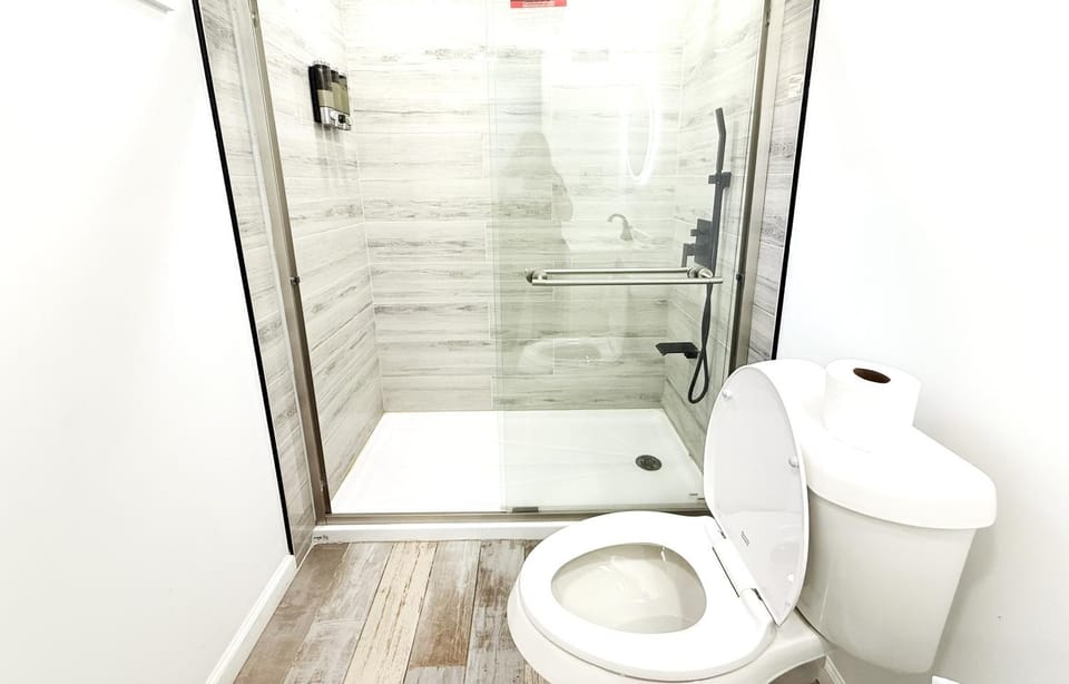 Escape And Unwind Apartment in Buffalo