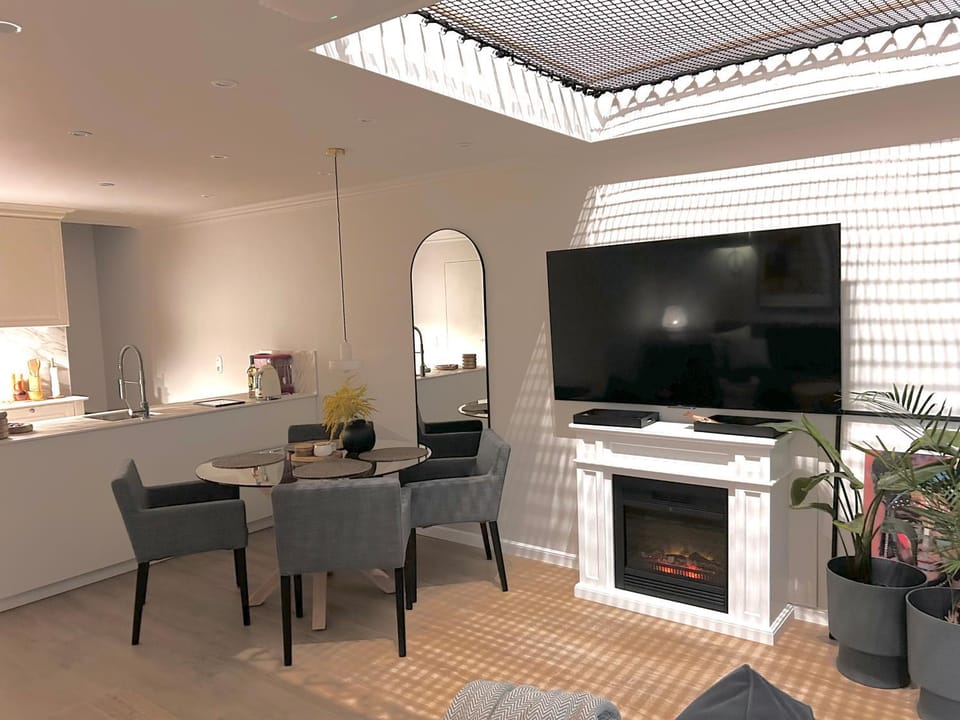Communal lounge/ TV room