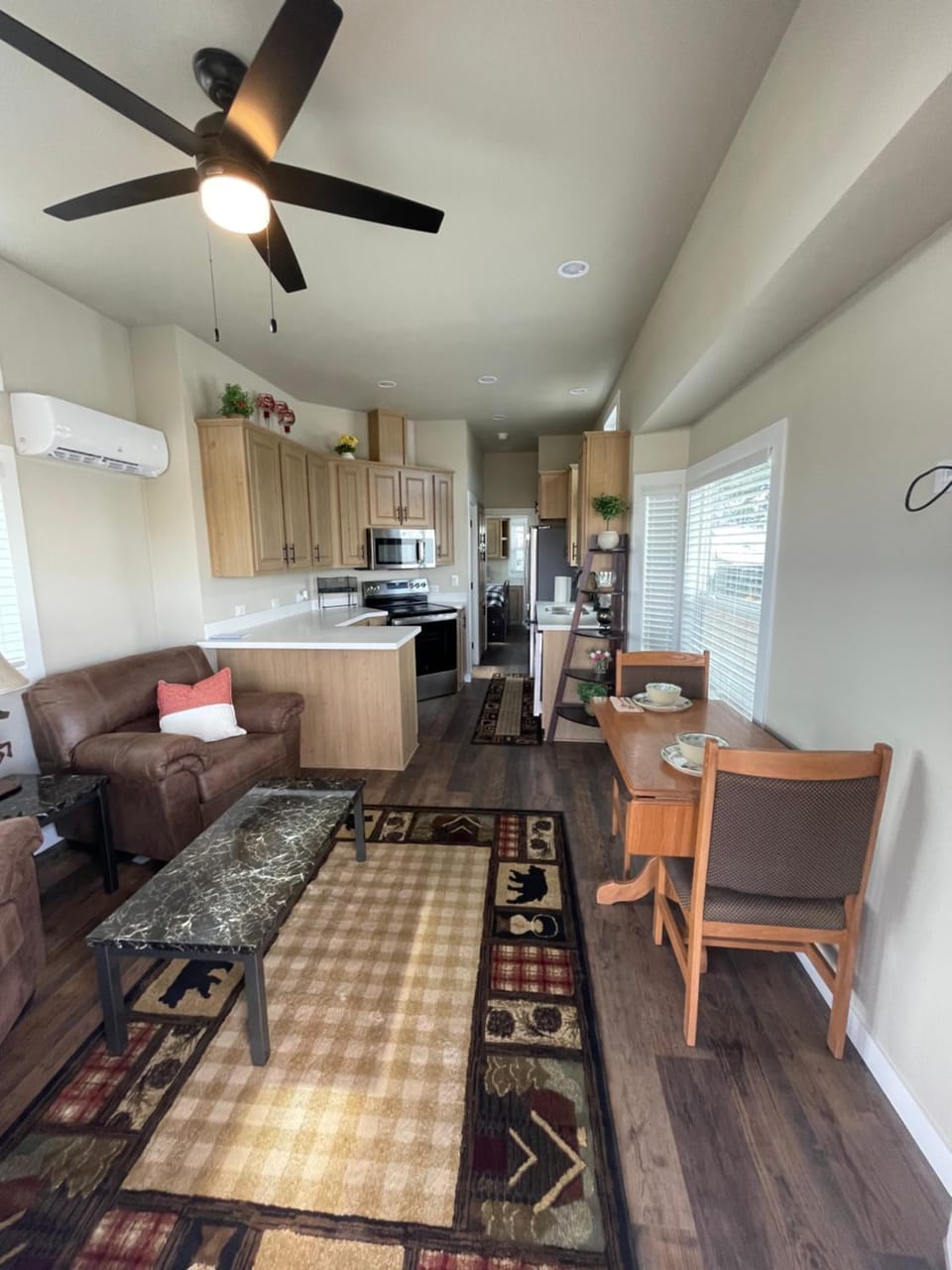 Paradise RV Resort Campground/ 
RV Resort in Pinetop-Lakeside