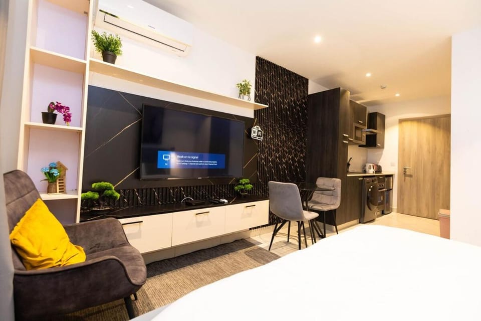 Serene Studio at The Lennox Apartment in Accra