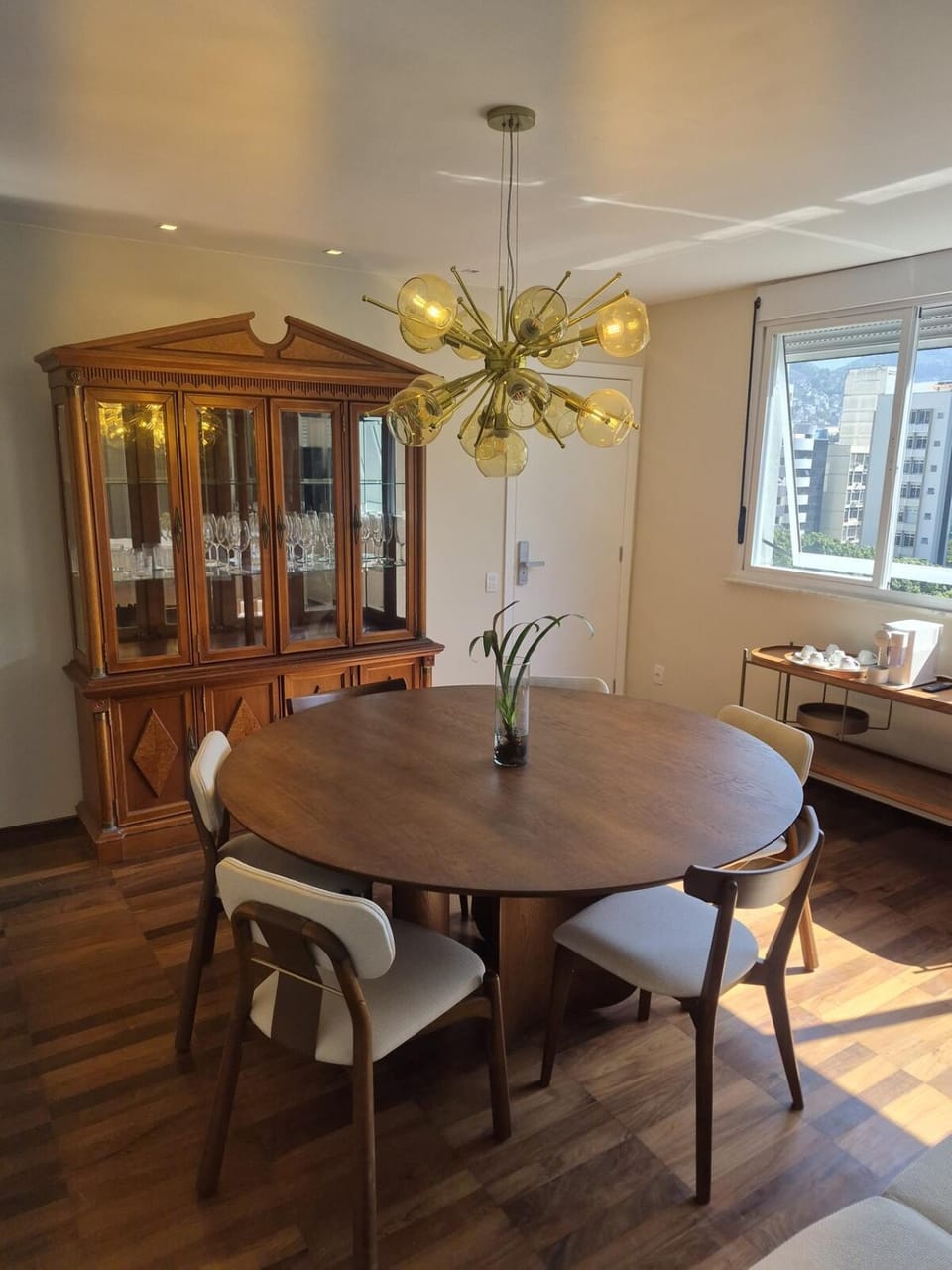 New Copacabana apartment, one block from the beach and Cristo view Apartment in Rio de Janeiro