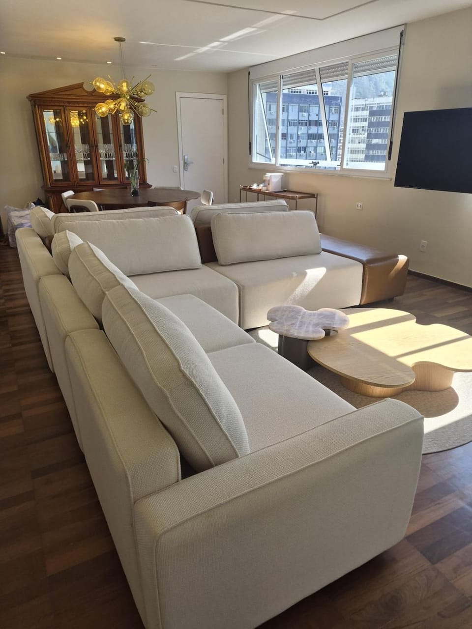 New Copacabana apartment, one block from the beach and Cristo view Apartment in Rio de Janeiro