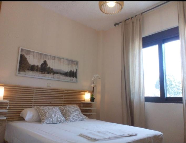 Luxury Apartment with Private big Garden & Mountain View in Palaio faliro Apartment in South Athens