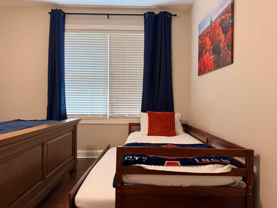 Bed, Bedroom