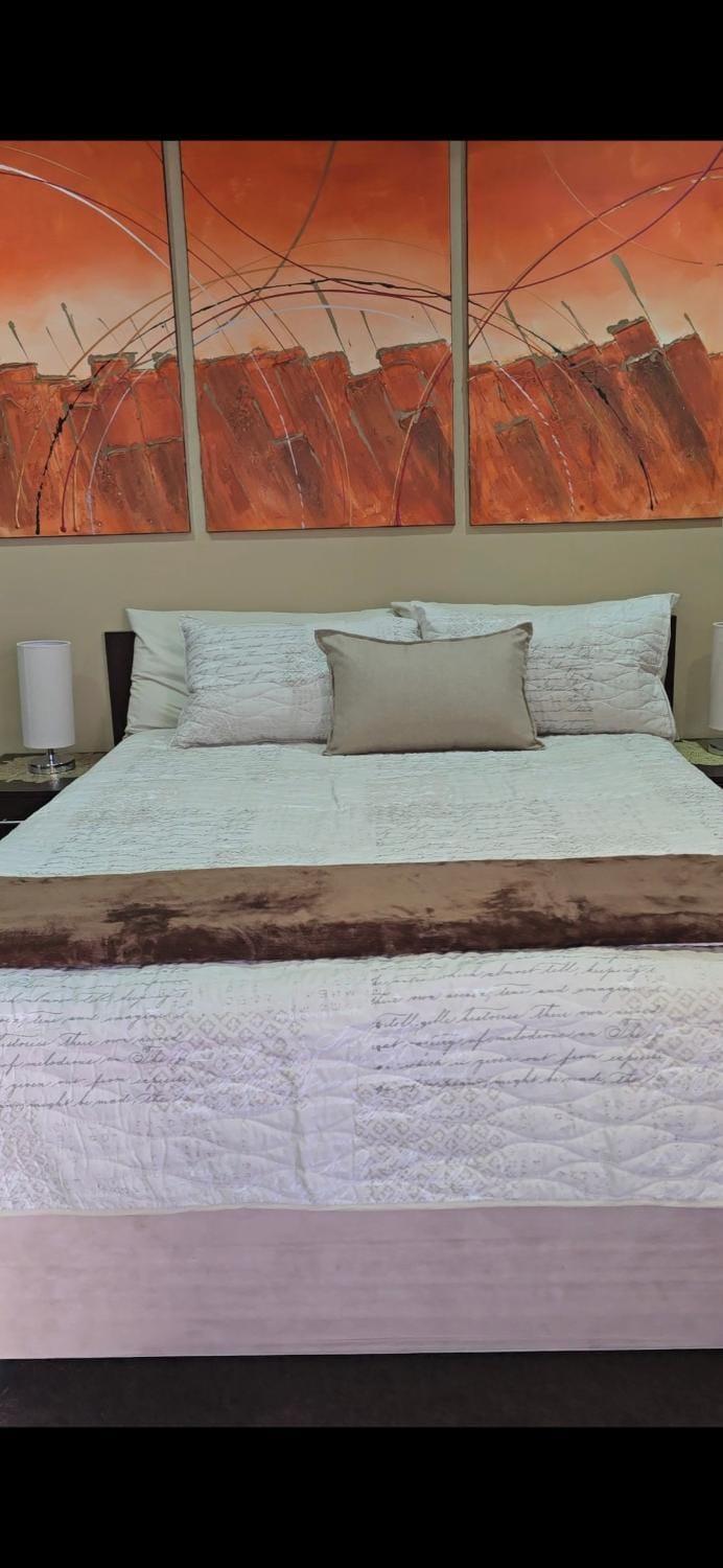 Sunbird Estate Apartment in Roodepoort