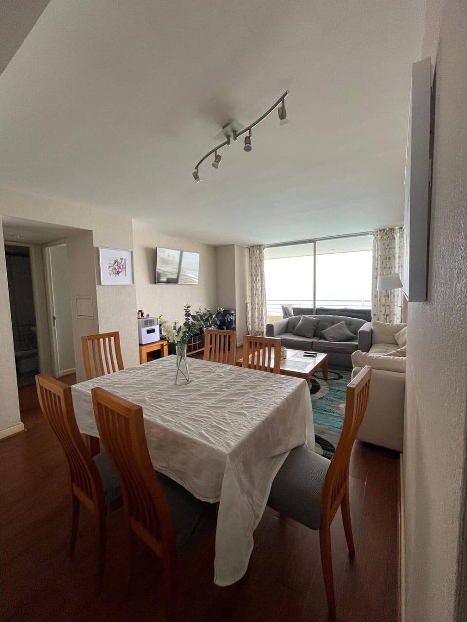 Communal lounge/ TV room, TV and multimedia, Seating area, Dining area, Evening entertainment