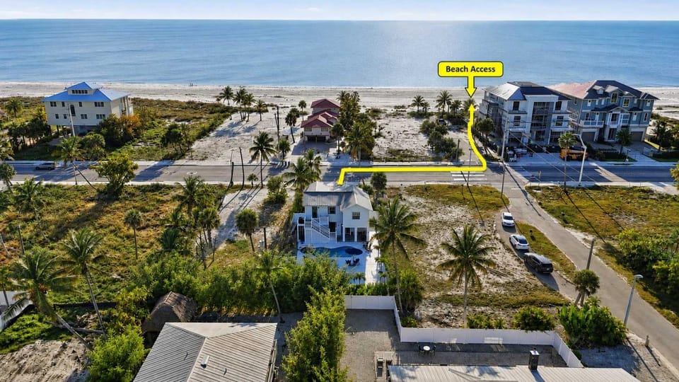 Sandy Smile - Gulf View 1-Min-Beach - Heated Pool House in Estero Island