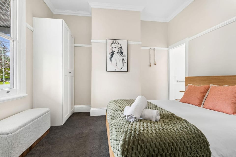 Central Bendigo Charmer Sleeps 6 House in Bendigo