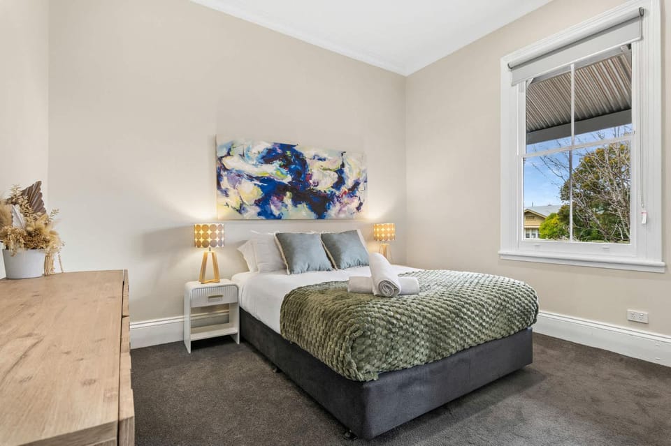 Central Bendigo Charmer Sleeps 6 House in Bendigo