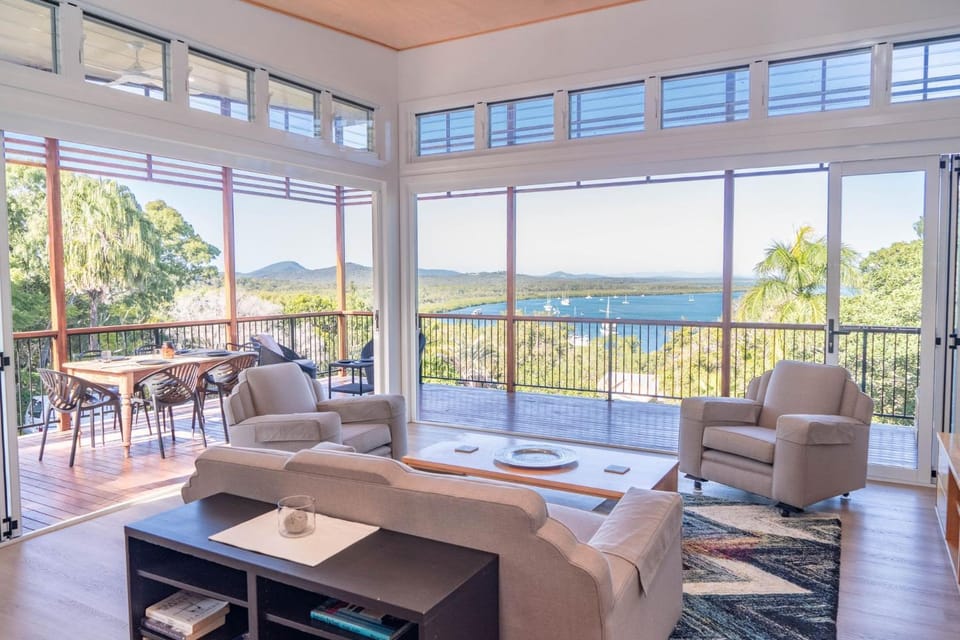 Balcony/Terrace, Living room, Seating area, River view