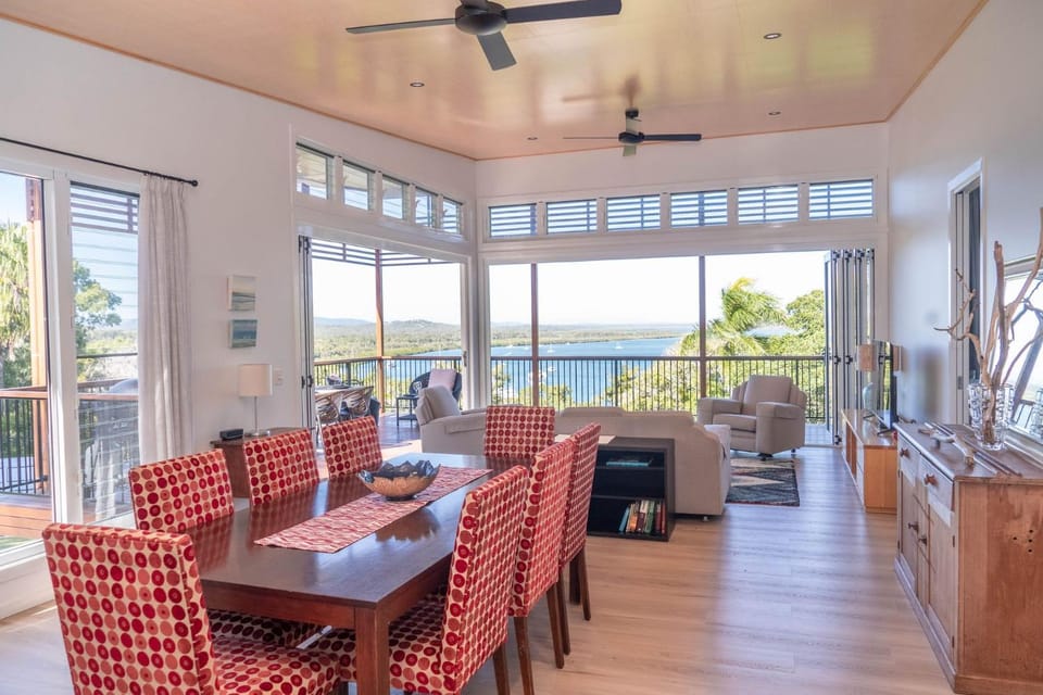 Living room, Seating area, Dining area, Sea view