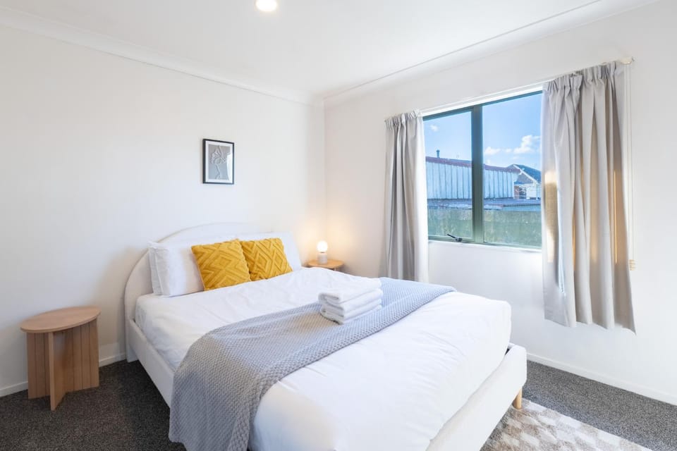 Charming 3-Bedroom Home Parks & City Nearby House in Auckland