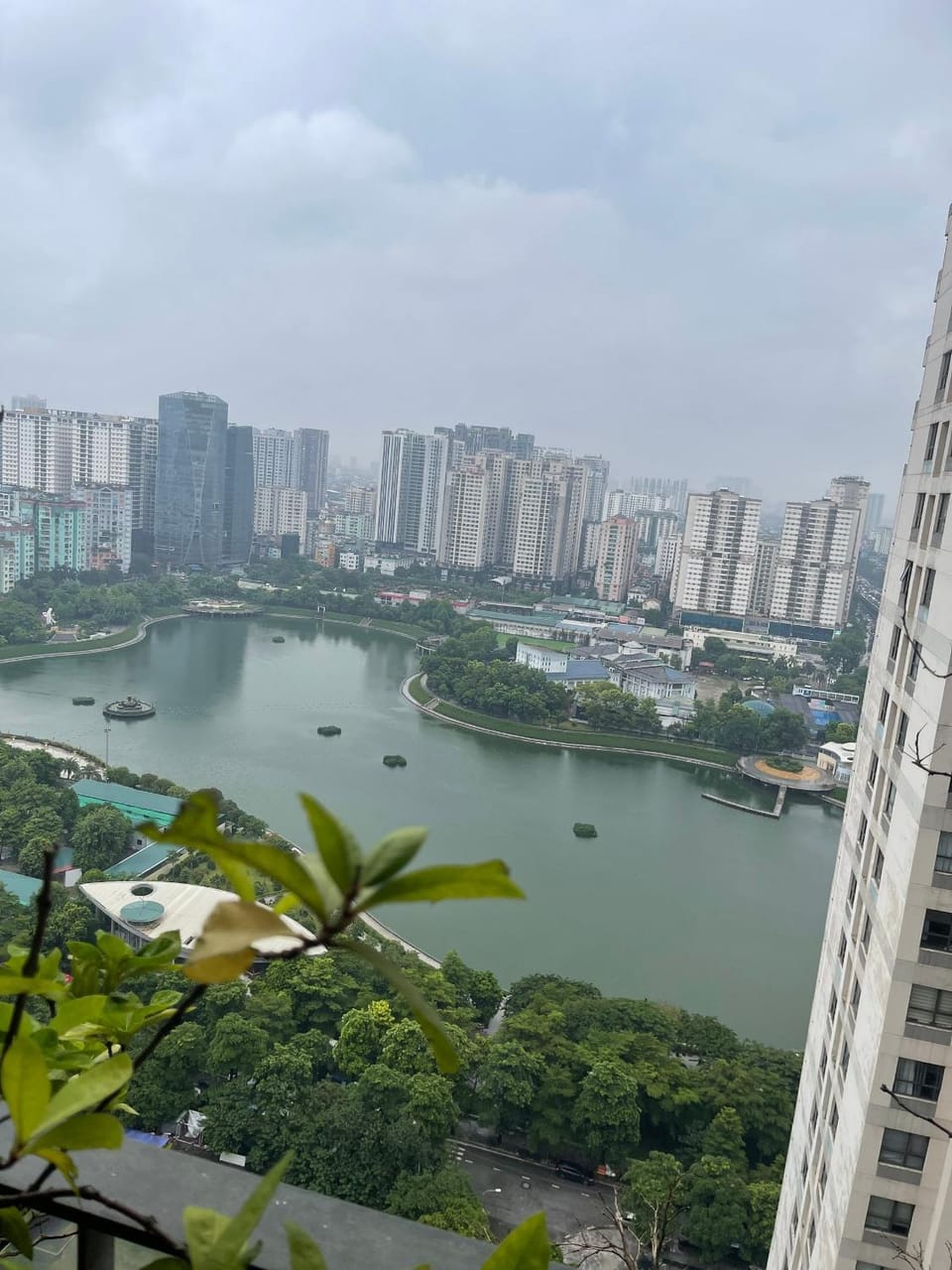 Căn hộ Studio tiện nghi khu C2 Vincom Trần Duy Hưng Apartment in Hanoi