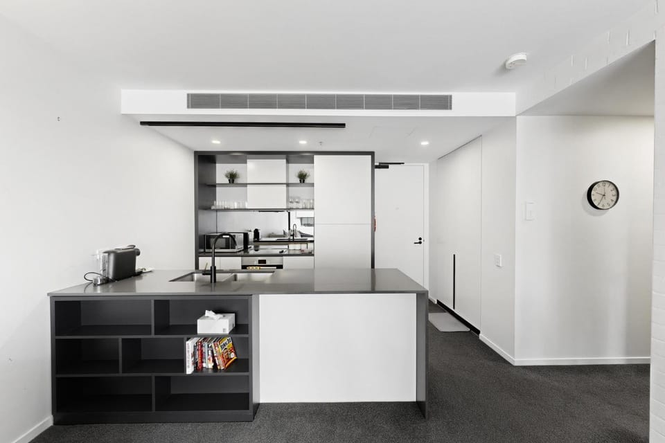 Executive 2-Bed Apartment Near Kingston Hub Apartment in Canberra