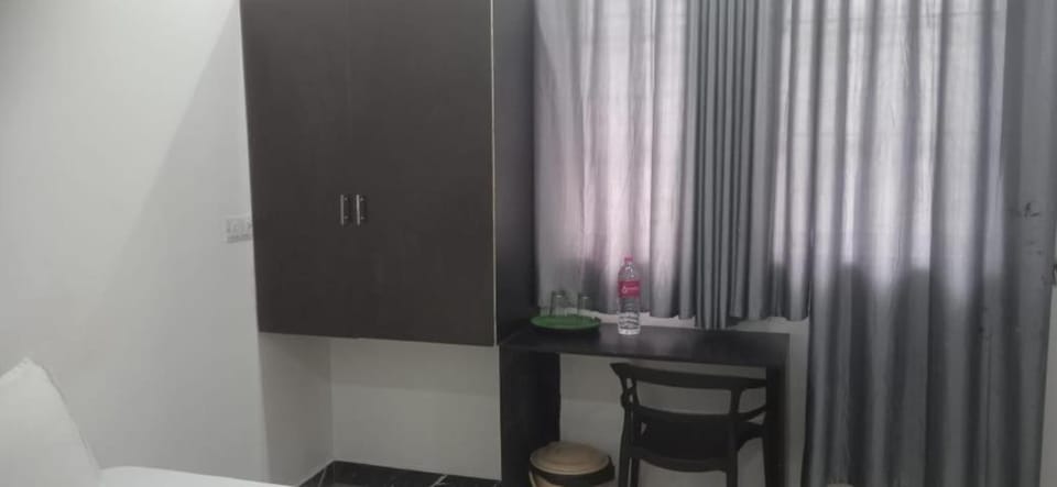 GLOBAL RESIDENCY KSRTC PALAKKAd Nature lodge in Kerala