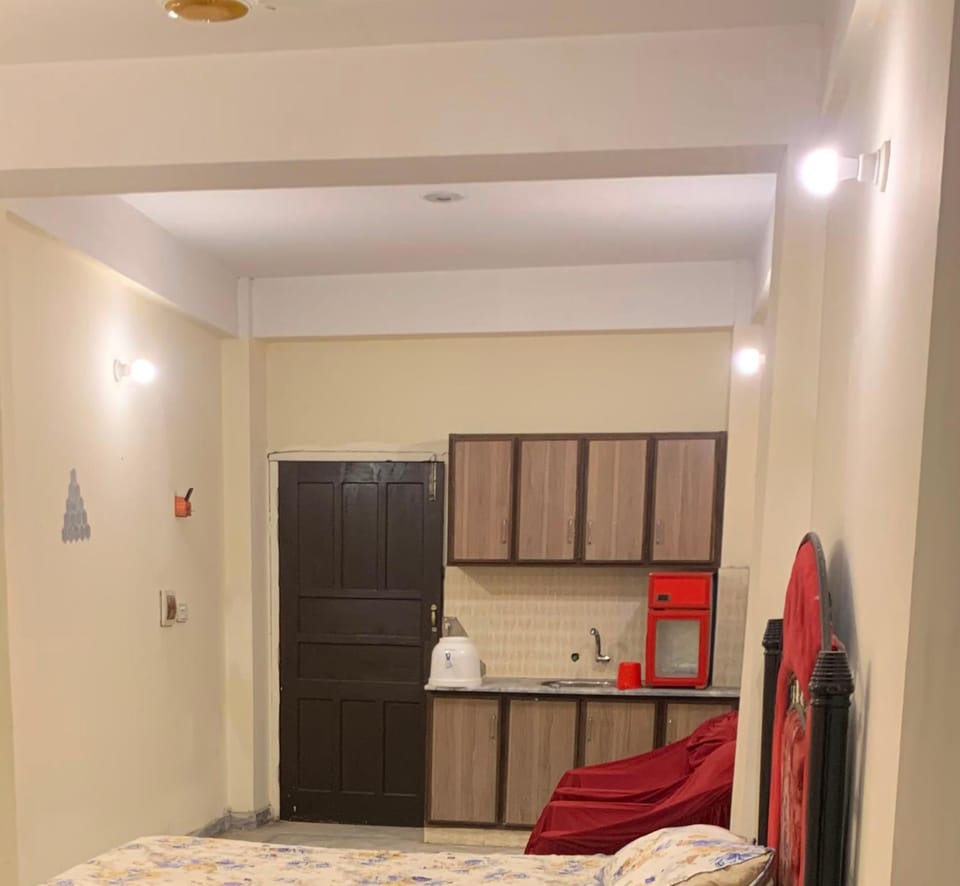 ZOYO Rooms F17 Markaz Islamabad Studio Apartment in Islamabad Capital Territory