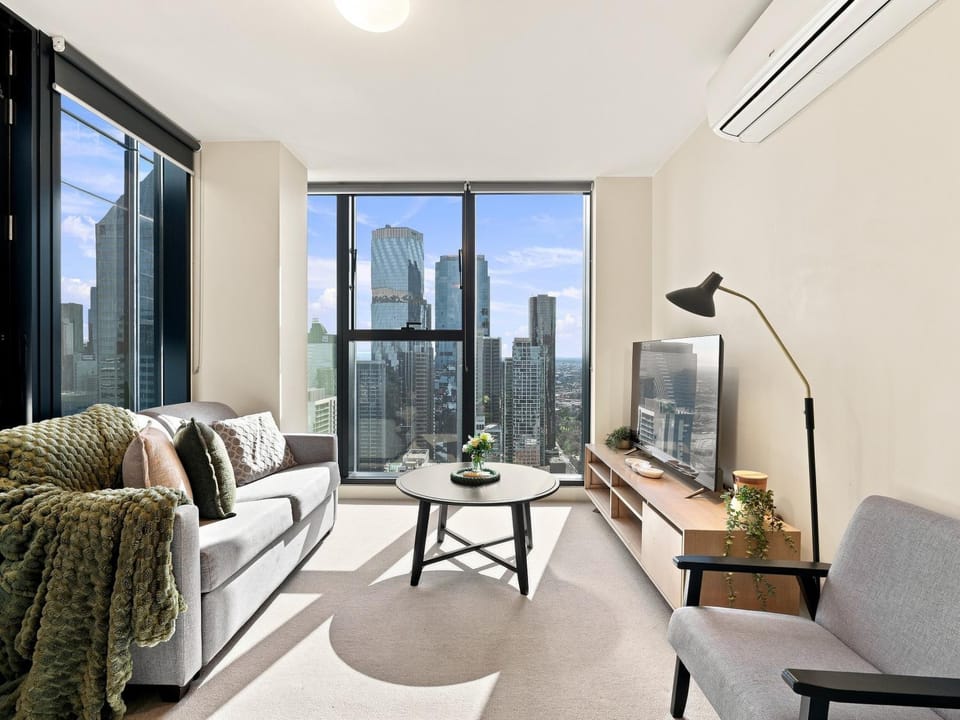 Communal lounge/ TV room, TV and multimedia, View (from property/room), Living room