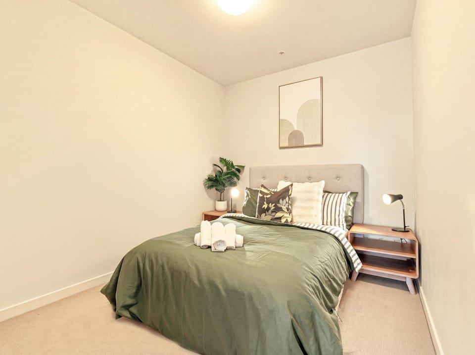 Photo of the whole room, Bedroom, storage, towels, VIP
