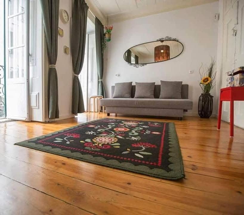 Bed, Living room, Photo of the whole room, Seating area