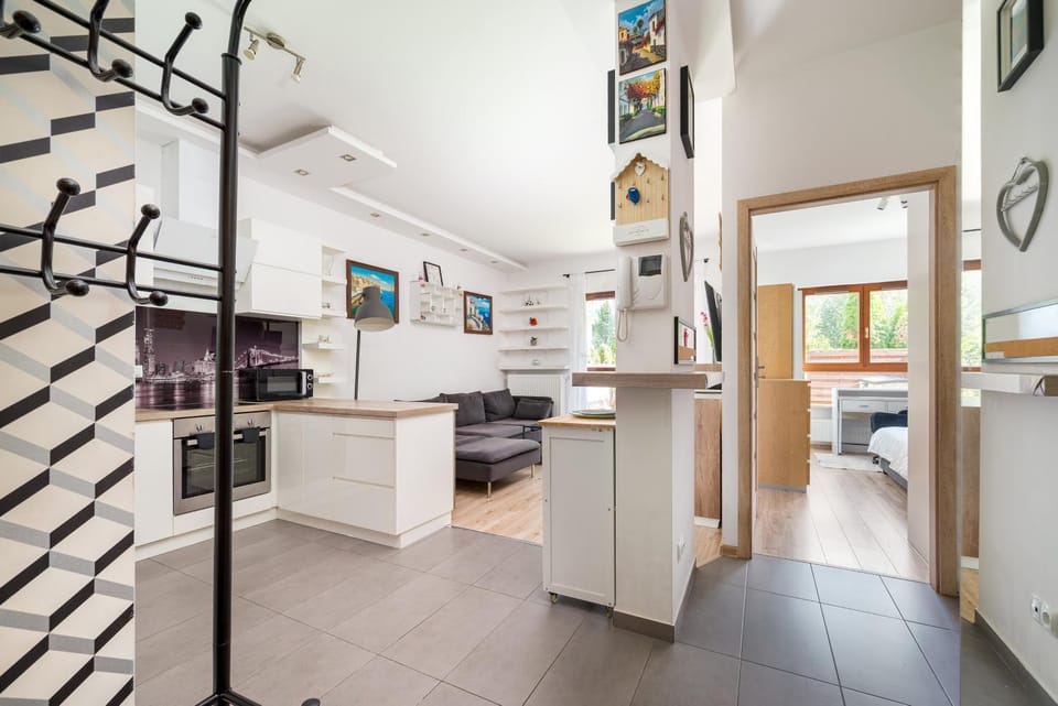 Bed, Kitchen or kitchenette, Living room, Photo of the whole room, Seating area, Bedroom
