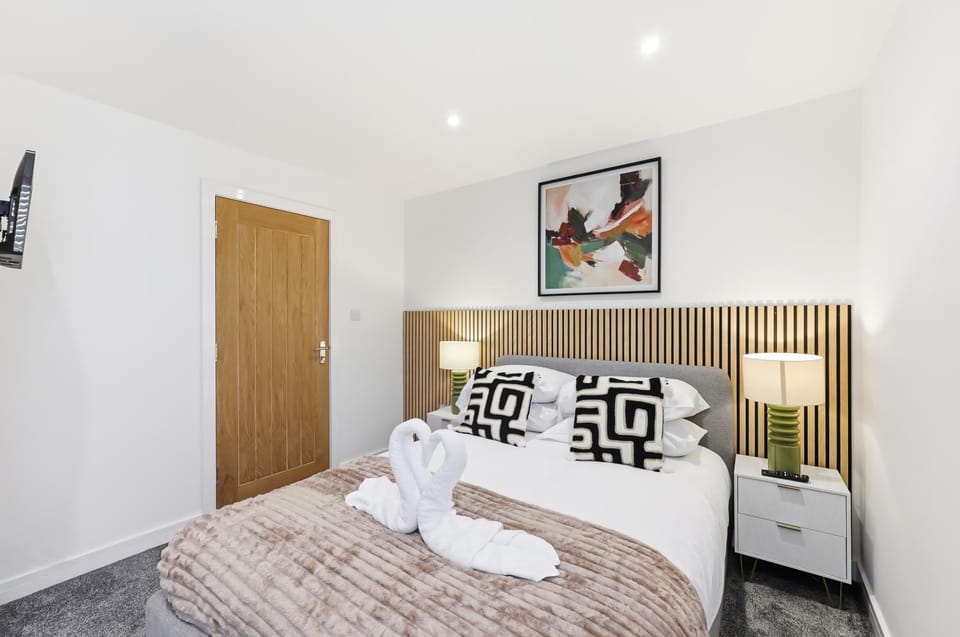 Bed, Bedroom