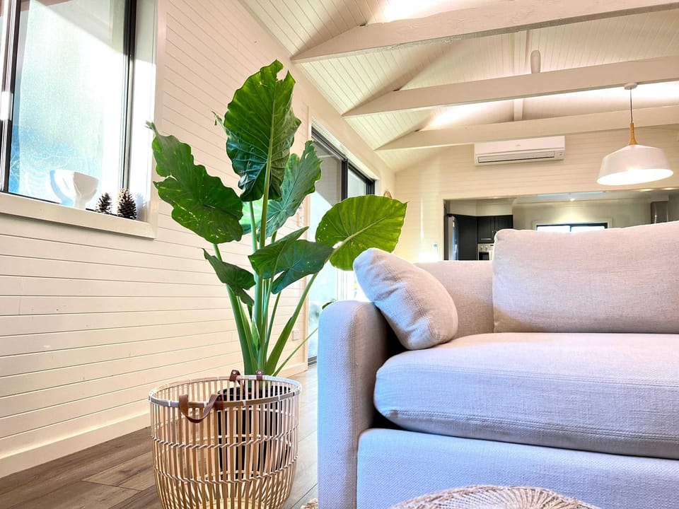 Laguna Farmhouse Estate House in Wollombi
