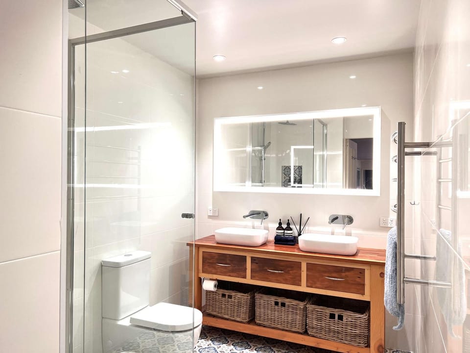 Laguna Farmhouse Studio Apartment in Wollombi