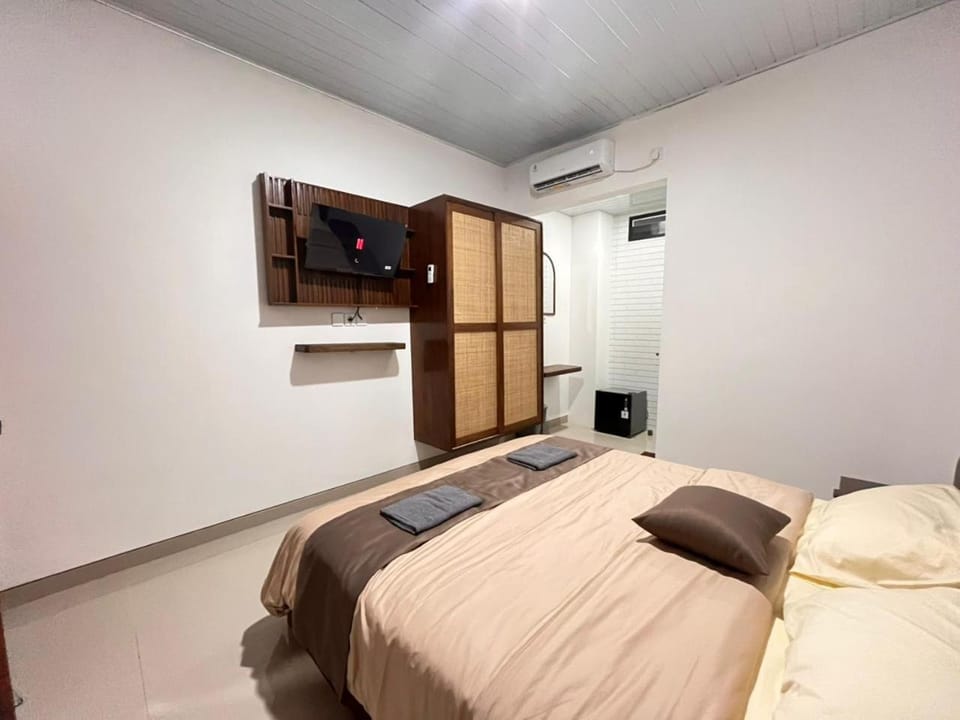 You & Me Guesthouse Near Seminyak By GUMA Bed and Breakfast in Kuta
