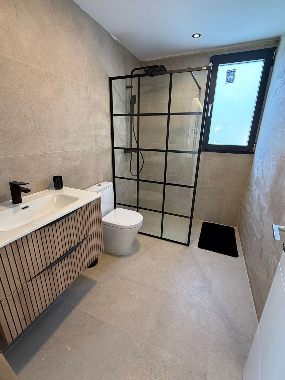 Bathroom, Living room