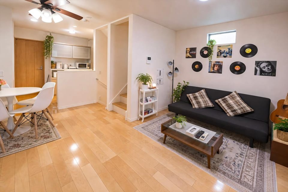 Living room, Seating area
