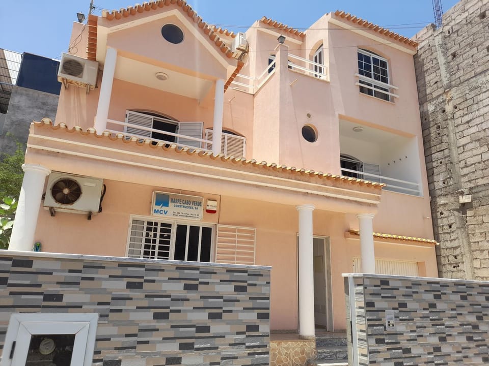 Cv Gil2 Apartment in Praia