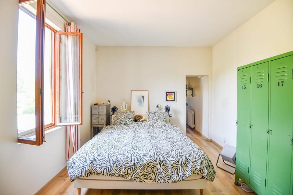 Maison avec terrasse & parking - Chartreux House in Marseille