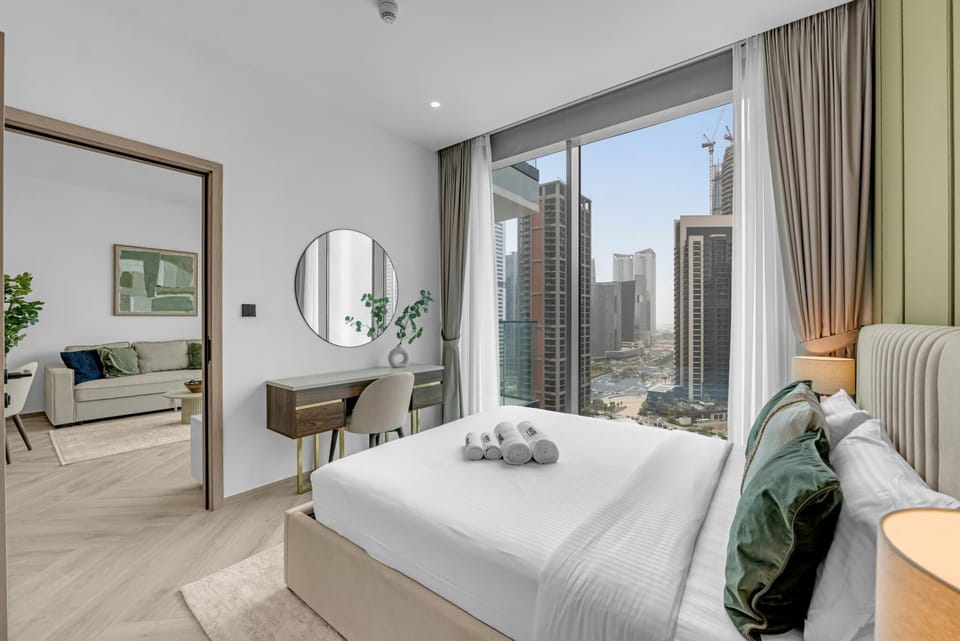 Waves - Sky Garden Suite with Iconic Dubai Views Apartment in Dubai