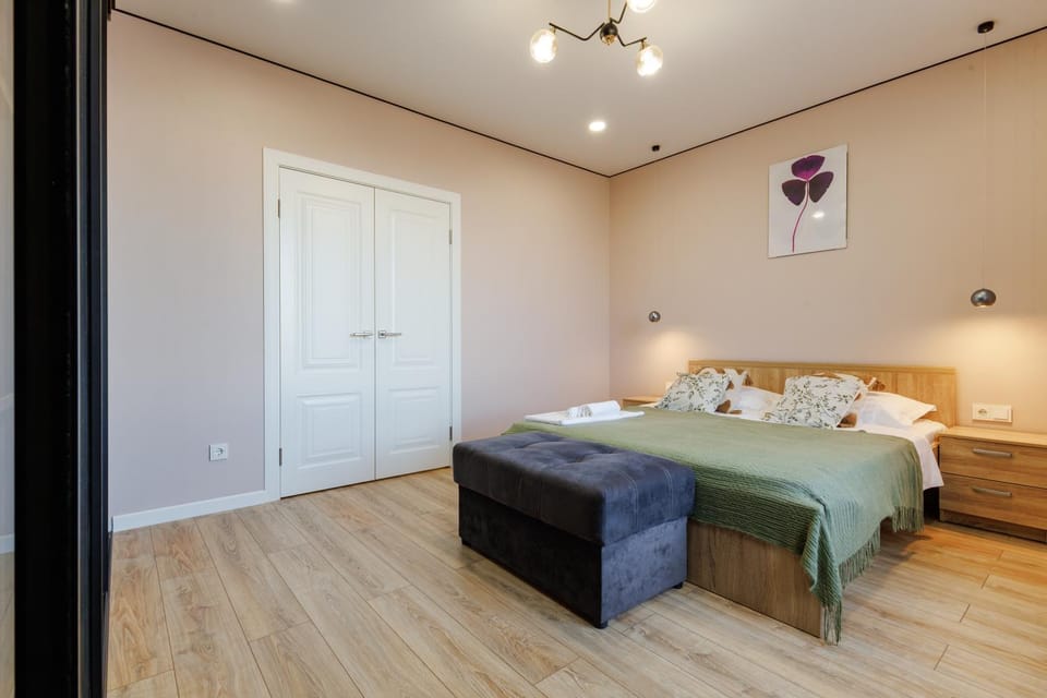 Bed, Photo of the whole room, Bedroom, towels, wardrobe