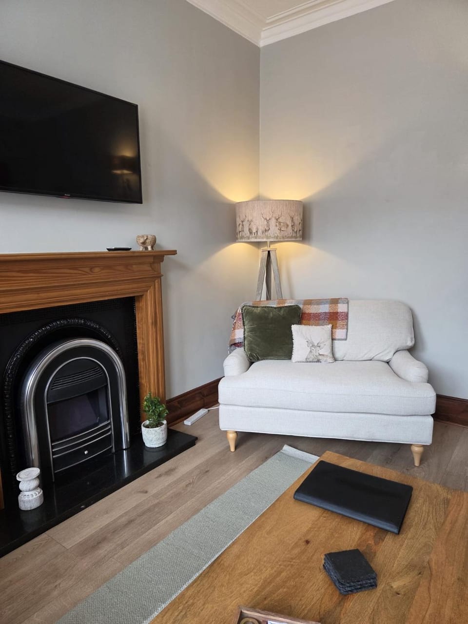 TV and multimedia, Seating area