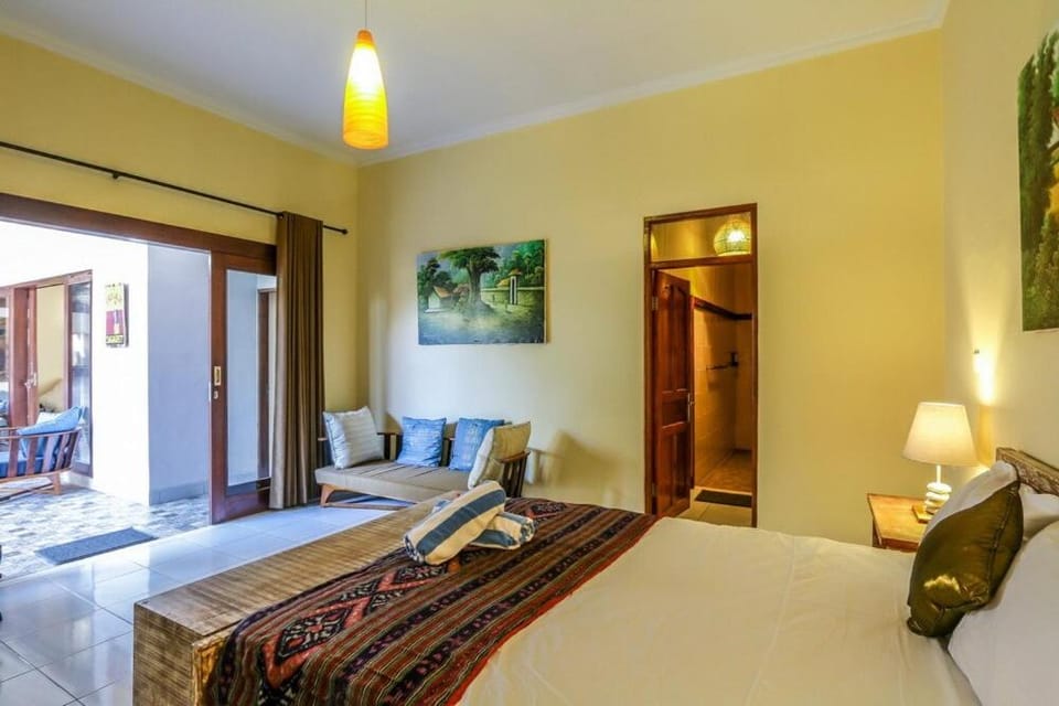 Central Seminyak 3BR Villa near Seminyak Beach Villa in Kuta