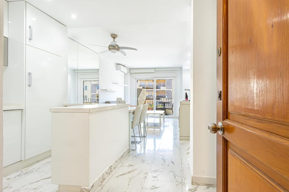 White Comfort El Molino Apartment in Marbella