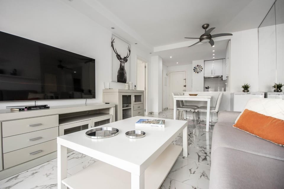 White Comfort El Molino Apartment in Marbella