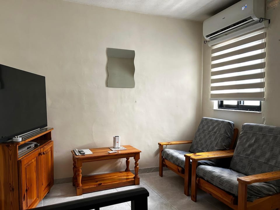 TV and multimedia, Living room, air conditioner