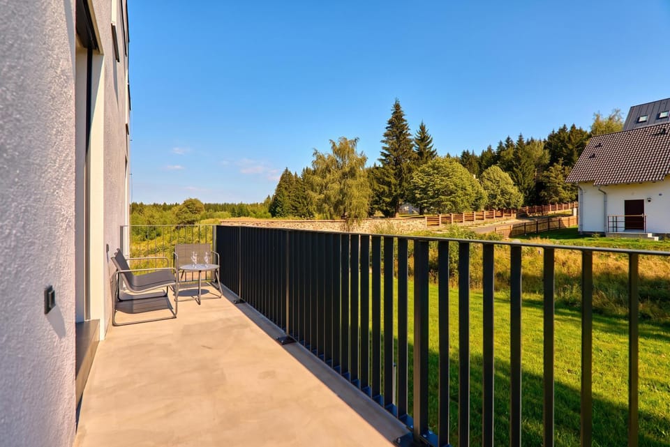 Natural landscape, View (from property/room), Balcony/Terrace
