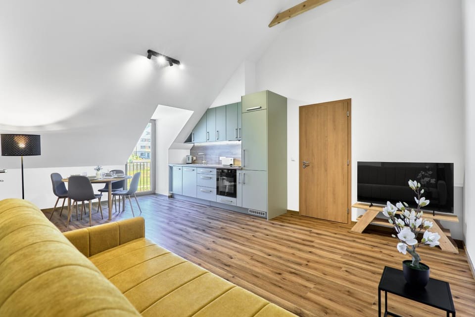 TV and multimedia, Living room, Dining area, kitchen